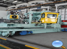 有轨锻造装出料机