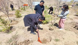 绿满陇中践初心 我为乡村添新绿&mdash;&mdash;甘肃药业集团全面参与帮扶村&ldquo;绿满陇中&rdquo;春季造林