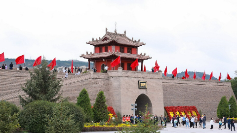 甘肃会宁：第八届红色旅游文化节开幕